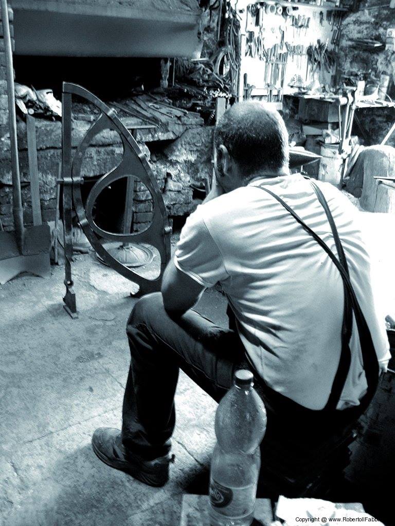 Roberto Magni al lavoro