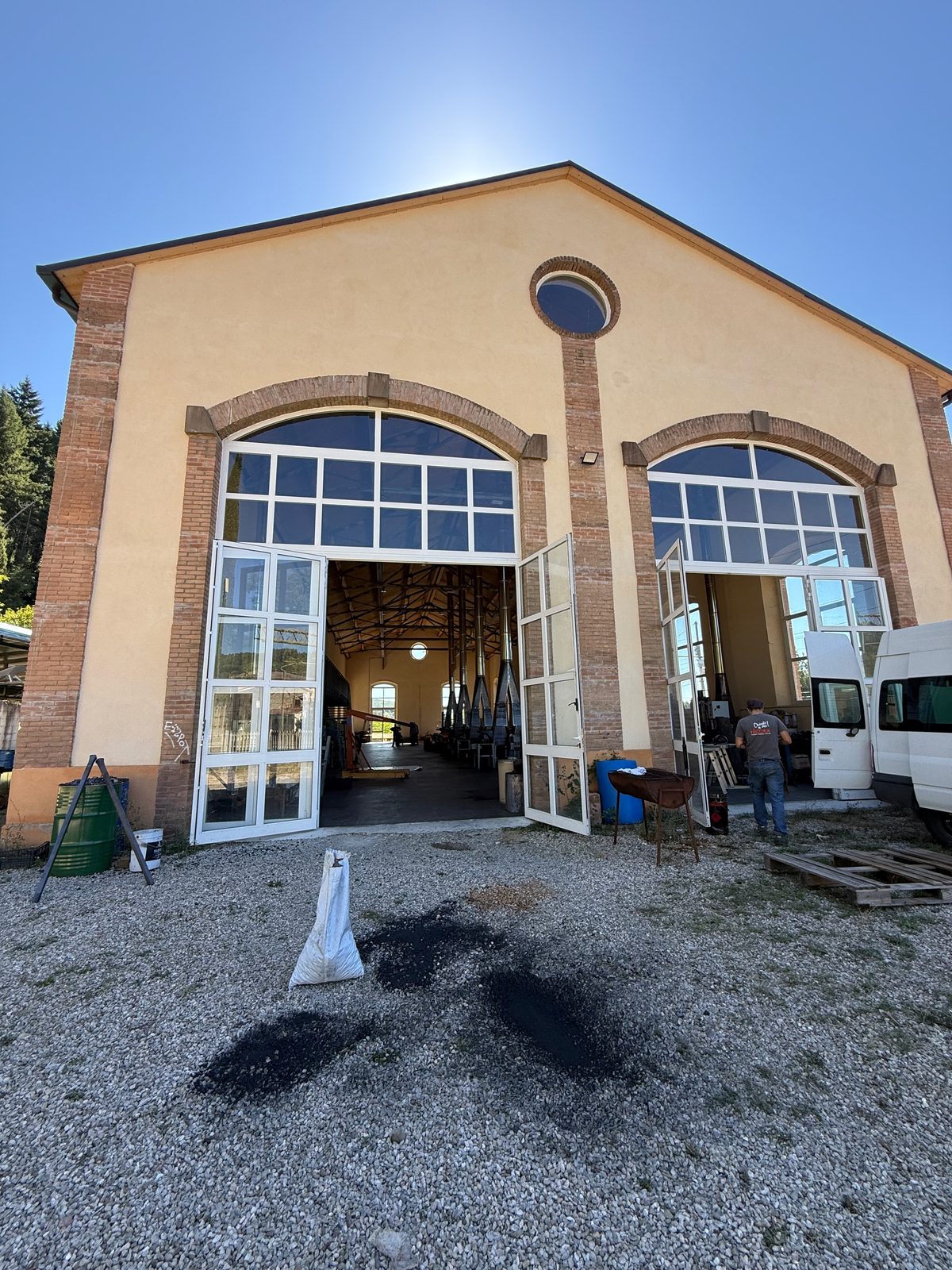 Facciata della Scuola di Forgiatura di Stia